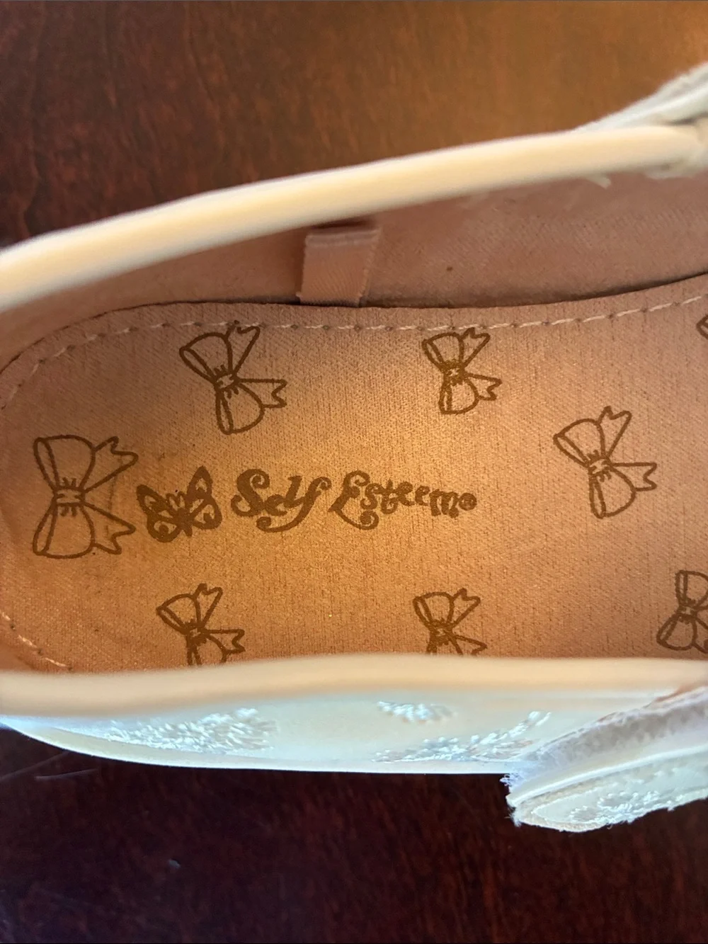 Self Esteem Toddler Girls White Floral Embroidered Mary Jane Bow Sneakers 12 🌸